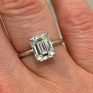 3 ct emerald cut diamond ring